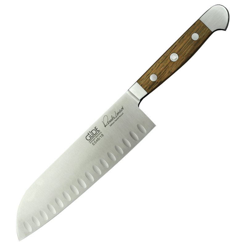 Santoku mit Kulle groß E546/18 von GÜDE, Serie Alpha Fasseiche, 18 cm lange Klinge